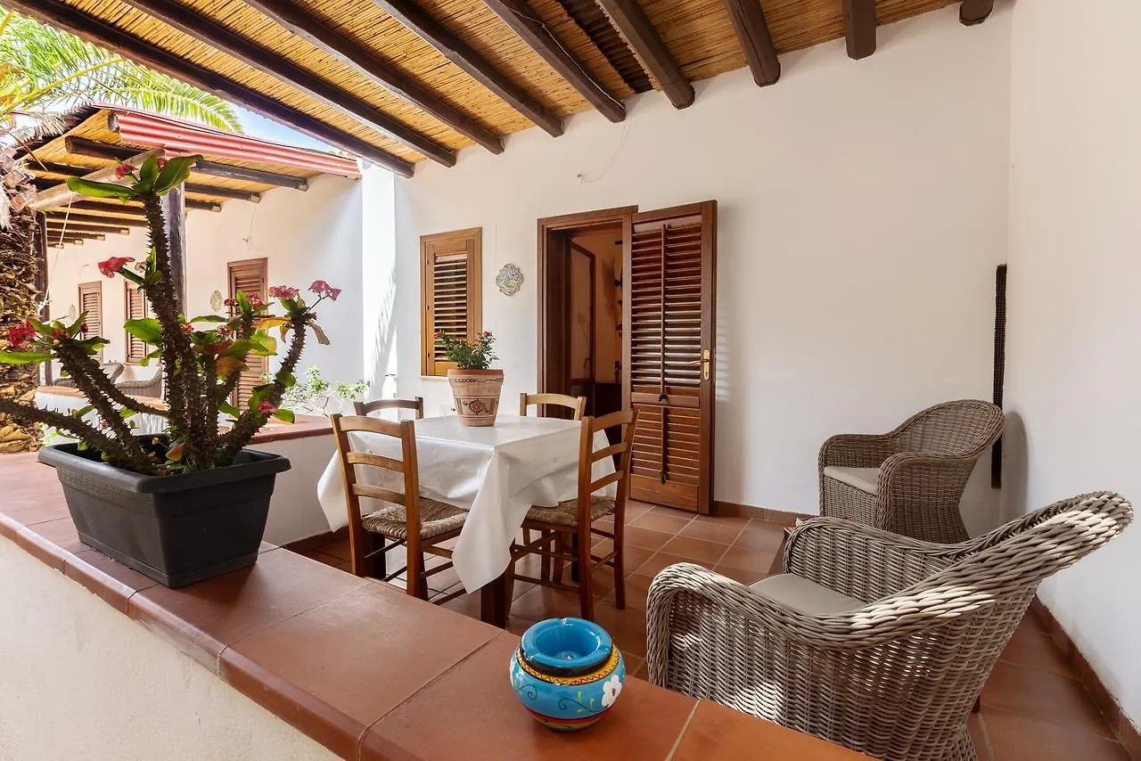 Hotel Relais Le Nereidi à San Vito Lo Capo Maison d'hôtes