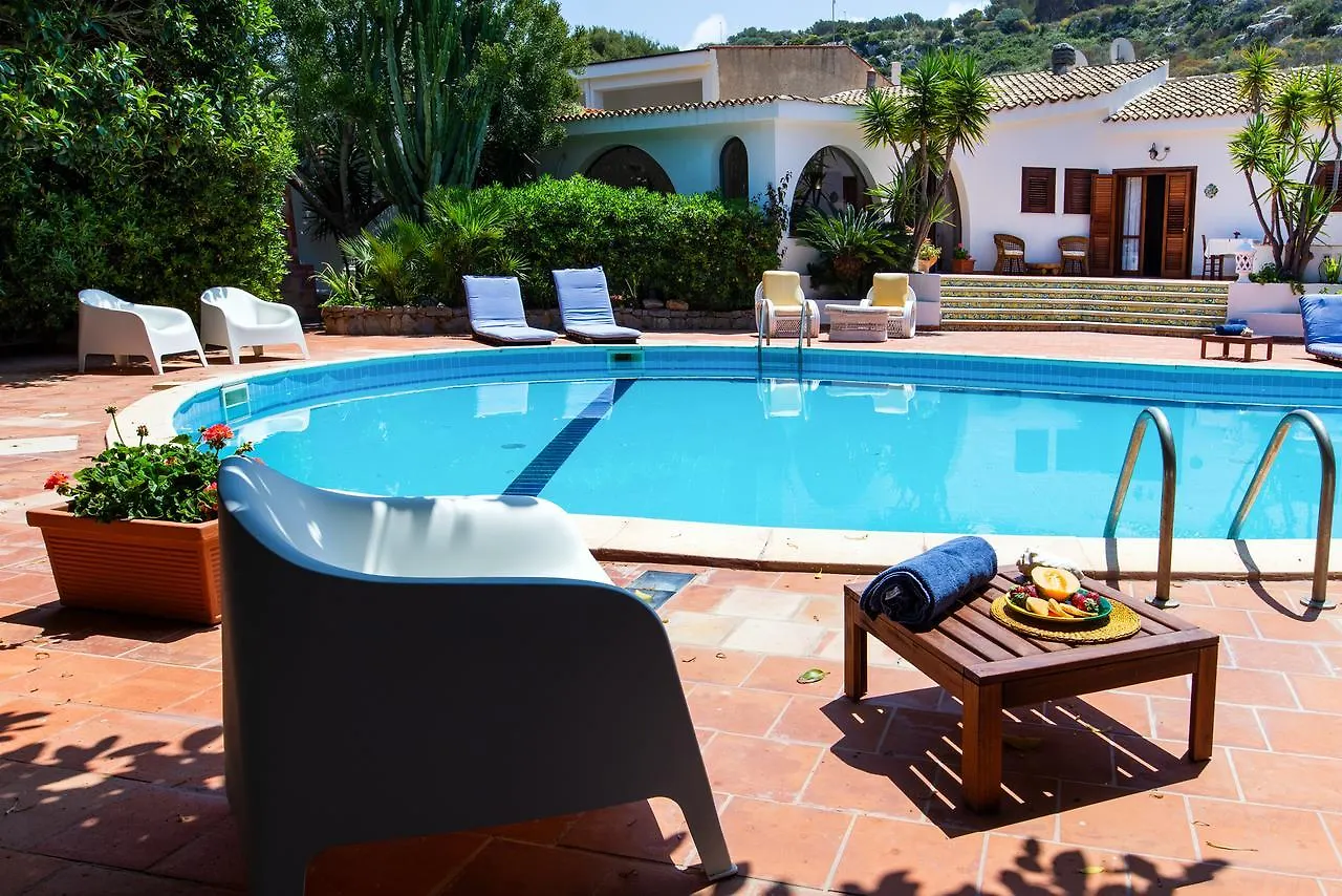 Hotel Relais Le Nereidi à San Vito Lo Capo 3*,